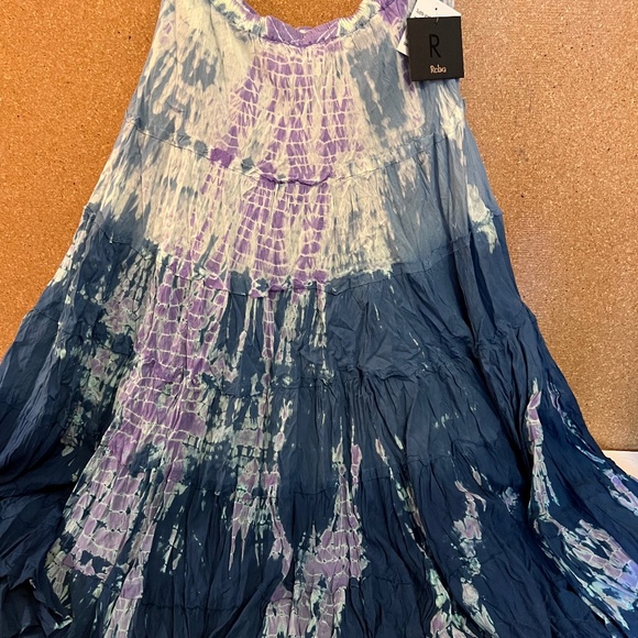 NEW - REBA WEAR FLOWING SKIRT - Picture 1 of 3